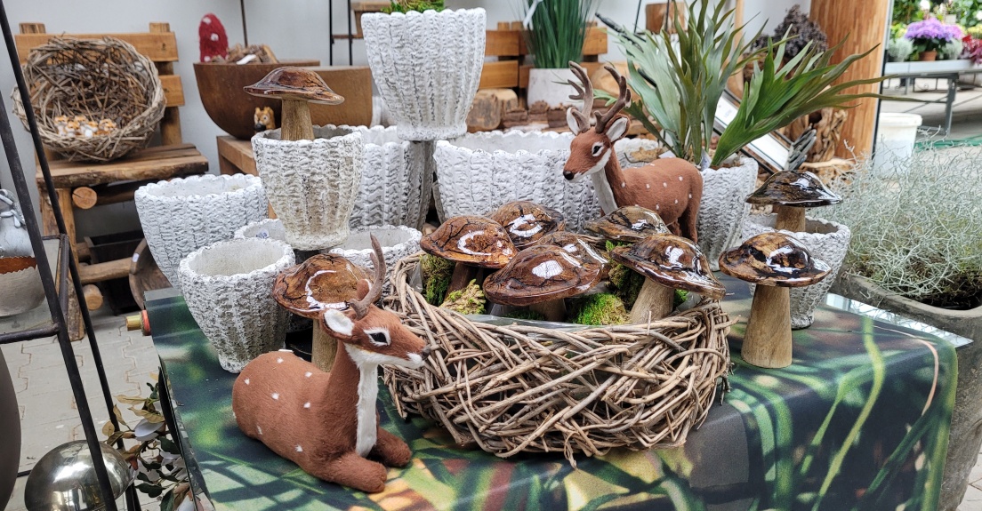Rehe, Füchse,Dekopilze, Eichhörnchen, Geweihfarn, Deko, Herbst, Wald